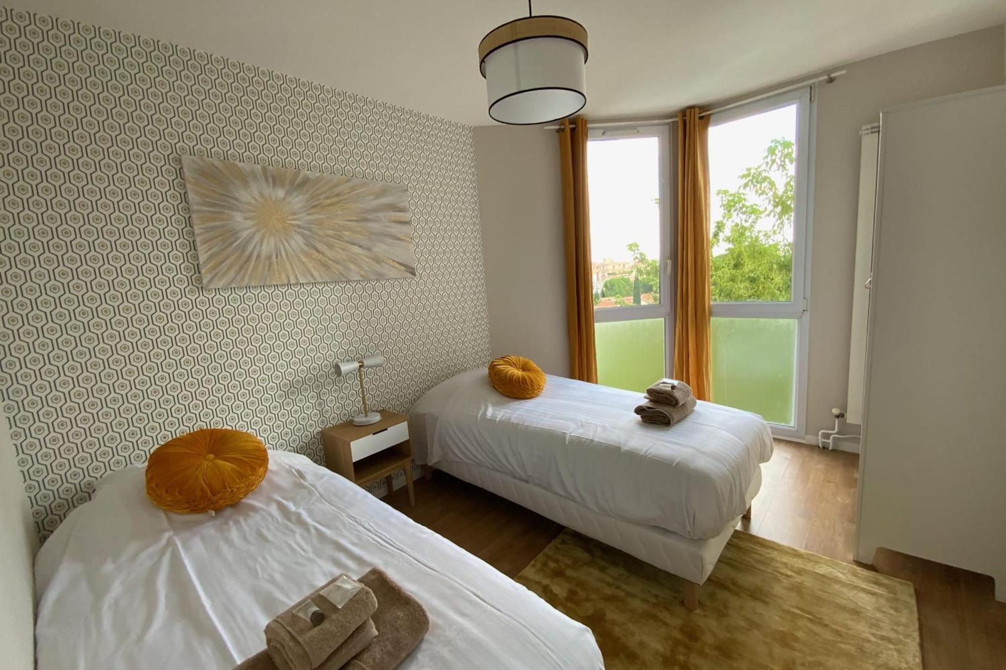 Aesthetics - 2 Bedrooms And Secure Parking! มงต์เปอลิเยร์ ภายนอก รูปภาพ